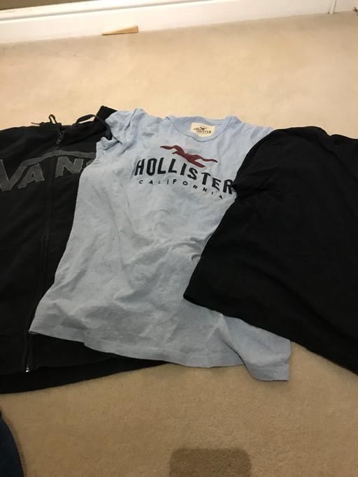 Buy & Sell Arborfield Cross Wokingham - Photos for T-shirts Vans, Hollister, Hugo Boss