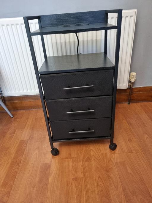 Buy & Sell Penn Fields Wolverhampton - Photos for bedside table ,with charging station