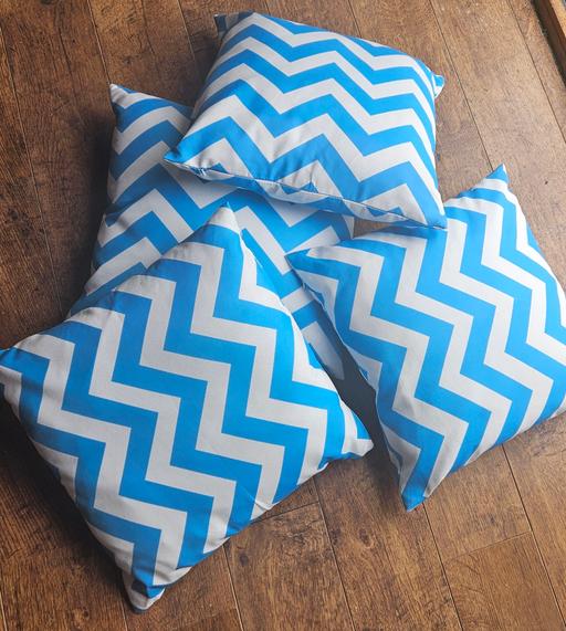 Buy & Sell Wirral Wirral - Photos for 4 x cushions