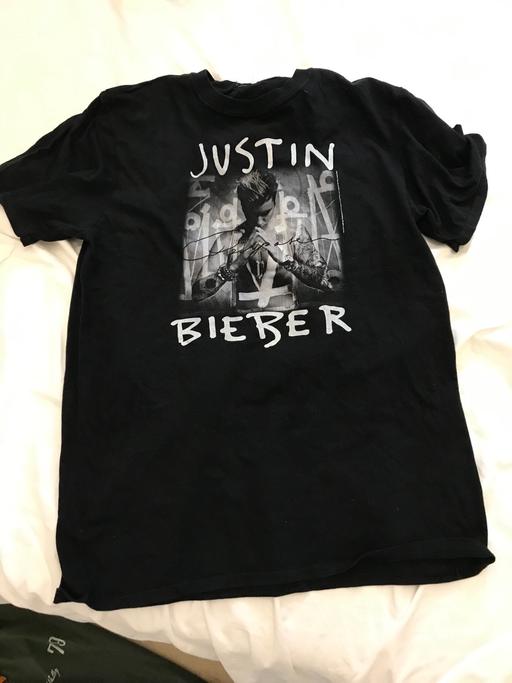 Buy & Sell Arborfield Wokingham - Photos for Brand new Justin Bieber Purpose T shirt