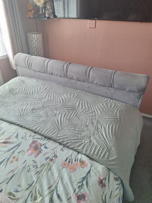 Buy & Sell Highbury North London - Photos for double bed base