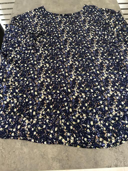 Buy & Sell Whiston Knowsley - Photos for Floral blouse