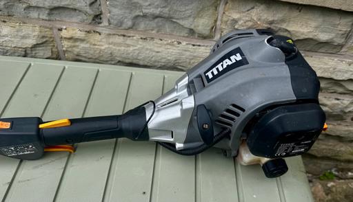 Buy & Sell Littleborough Rochdale - Photos for Titan petrol strimmer