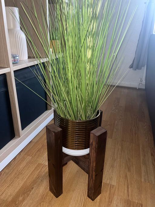 Buy & Sell Tinsley Sheffield - Photos for Plant stand