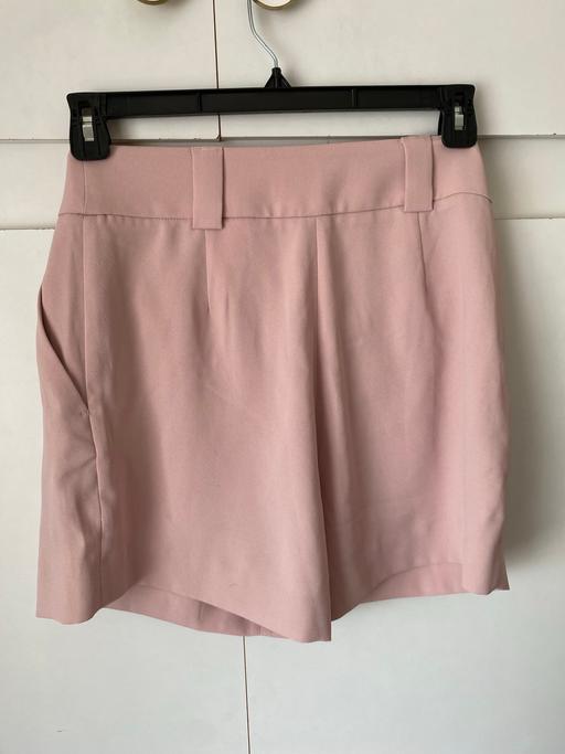 Buy & Sell Cranford Hounslow - Photos for Pink shorts from H&M