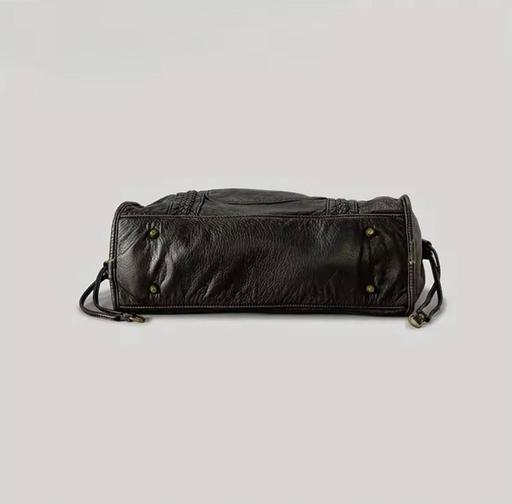 Buy & Sell Hillington Park Glasgow - Photos for Best seller Y2K Vintage motorcycle bag
