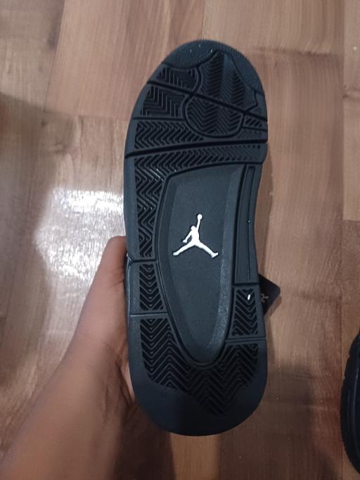 Buy & Sell Hackney Wick East London - Photos for Jordan 4 back cats rep