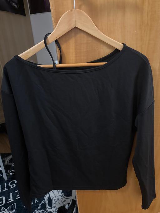Buy & Sell Nottingham City Centre Nottingham - Photos for Off the shoulder crop jumper