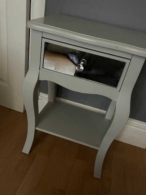 Buy & Sell Bethnal Green East London - Photos for Light grey bedside table