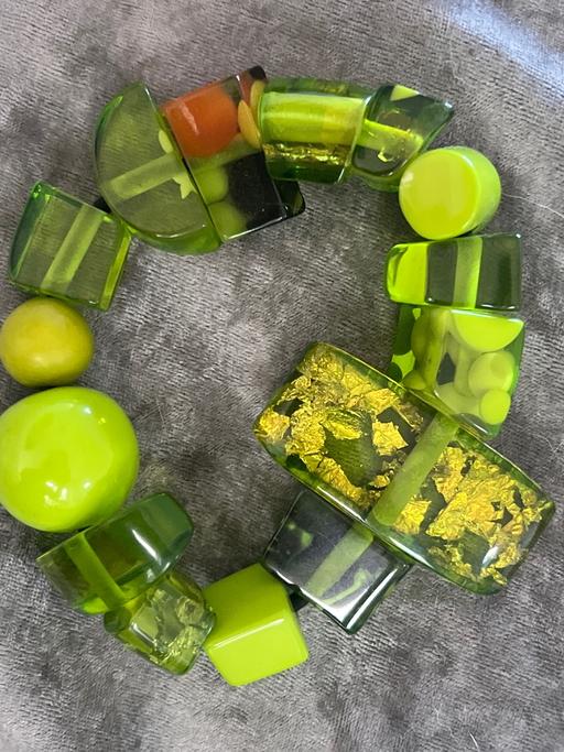 Buy & Sell Brighton Brighton - Photos for Attractive green plastic bracelet