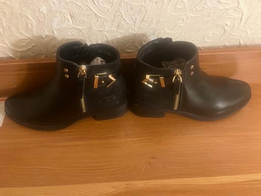 Buy & Sell Knottingley Wakefield - Photos for Ugg boots
