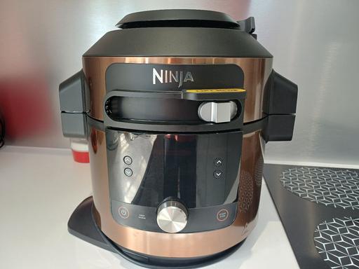 Buy & Sell Carlton Leeds - Photos for Ninja Cooker.