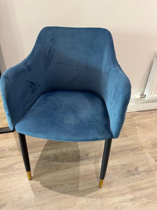 Buy & Sell Woolwich South East London - Photos for Crushed velvet blue chair