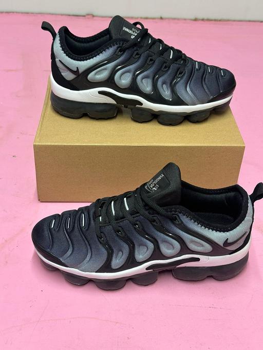 Buy & Sell Hill Top Sandwell - Photos for trainers