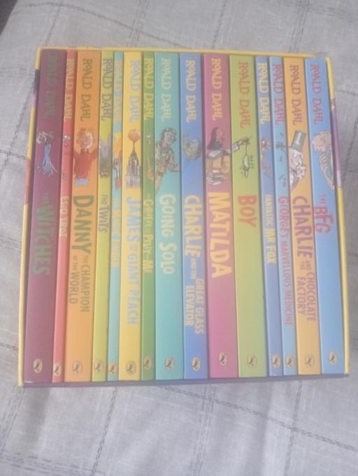 Buy & Sell Worcester Park Sutton - Photos for Roald Dahl book collection