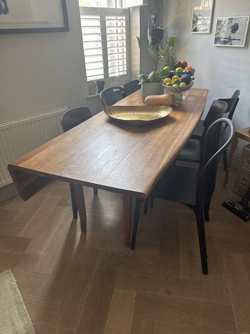 Buy & Sell Streatham South West London - Photos for Auberon dining table by Mathew Hilton