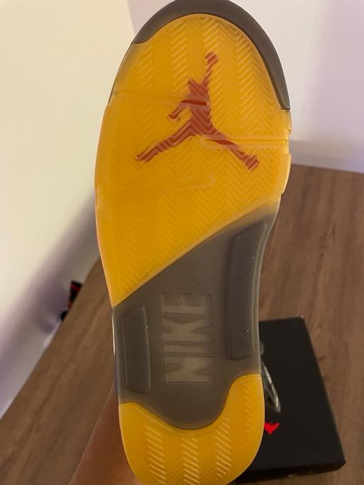 Buy & Sell Streatham South West London - Photos for Retro Jordon 5 off-whites sail retro