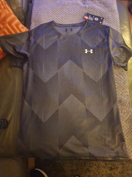 Buy & Sell Redfern Industrial Estate Tameside - Photos for under armour t shirt brand new size small