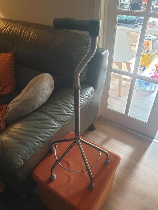 Buy & Sell Hyde Tameside - Photos for 4 leg walking aid extends