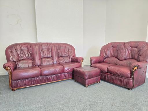 Buy & Sell Quarry Bank Dudley - Photos for Italian leather ox blood 3x2 footstall