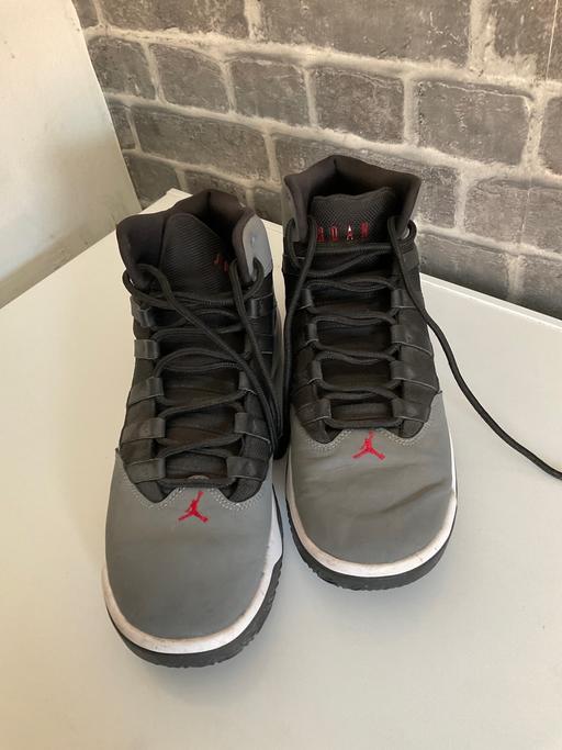 Buy & Sell Tipton Sandwell - Photos for JORDAN TRAINERS