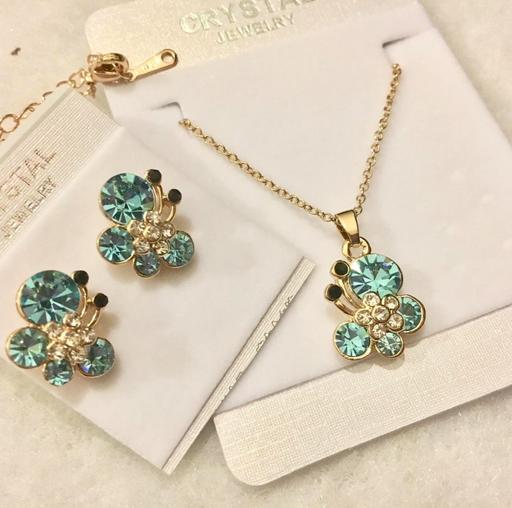 Buy & Sell The Embankment Business Park Stockport - Photos for Blue necklace and earring sets n155