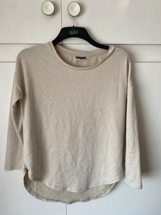 Buy & Sell Cranford Hounslow - Photos for Long sleeve T-shirt from Beloved