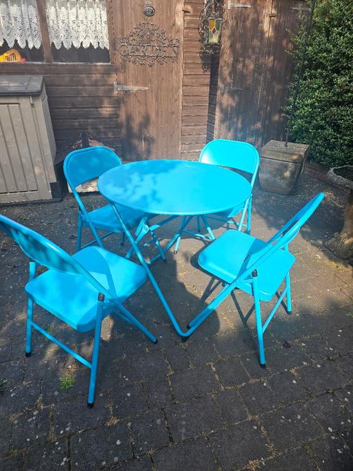 Buy & Sell Holly Hall Dudley - Photos for 4 SEAT BLUE METAL BISTRO SET