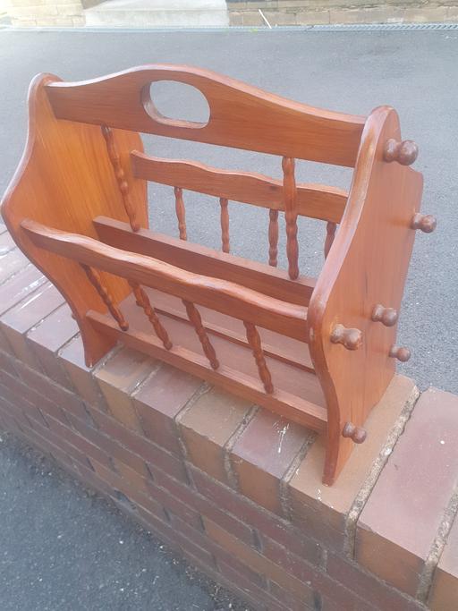 Buy & Sell Pensnett Dudley - Photos for Vintage Hardwood Magazine Rack , 18 x 17 x 8