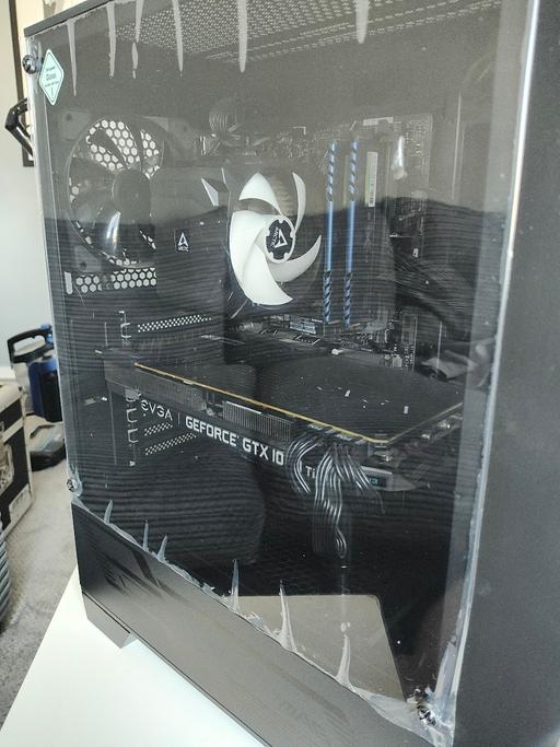 Buy & Sell Abbeydale Gloucester - Photos for CUSTOM GAMING PC **READ DESCRIPTION**