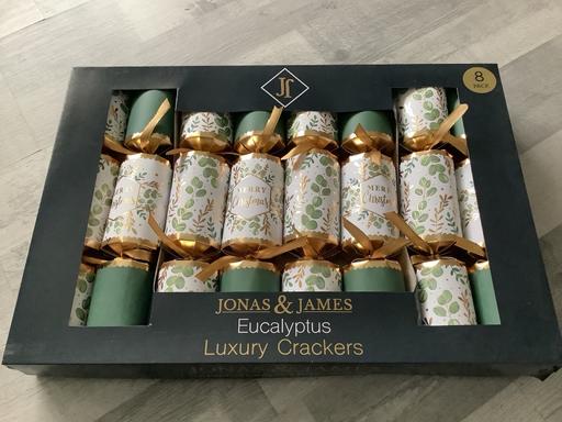 Buy & Sell Woodsetton Dudley - Photos for Luxury crackers