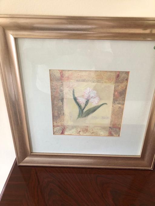 Buy & Sell Countesthorpe Blaby - Photos for Elegant Gold Picture Frame