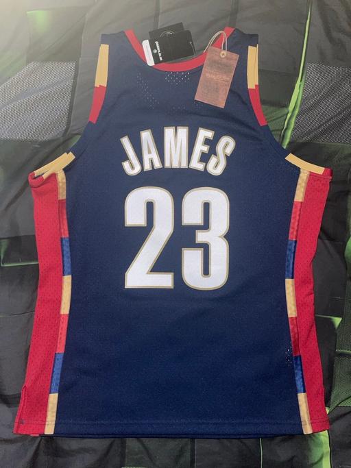 Buy & Sell Springfield Chelmsford - Photos for LeBron James Cleveland Cavaliers Jersey Large