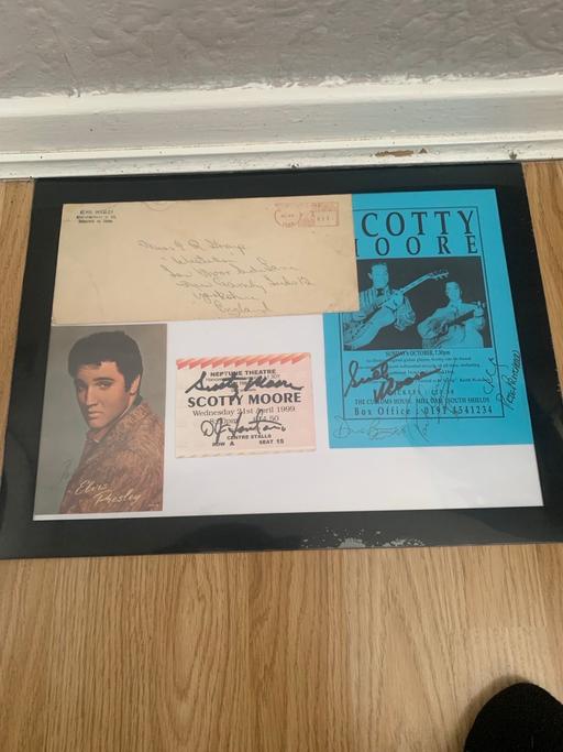 Buy & Sell Thornwood Glasgow - Photos for Elvis collectibles signed names and band
