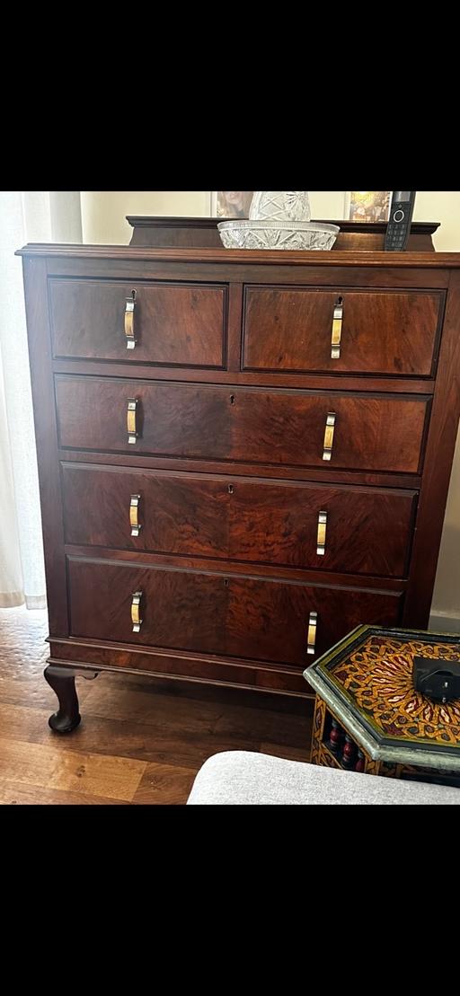Buy & Sell Clapham South West London - Photos for Five drawer mahogany beautiful furniture