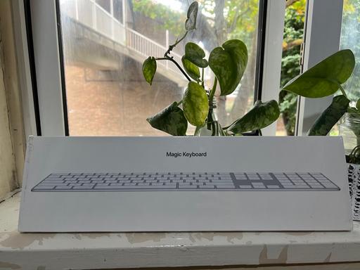 Buy & Sell All Saints East London - Photos for Apple Magic Keyboard with Numeric Keypad
