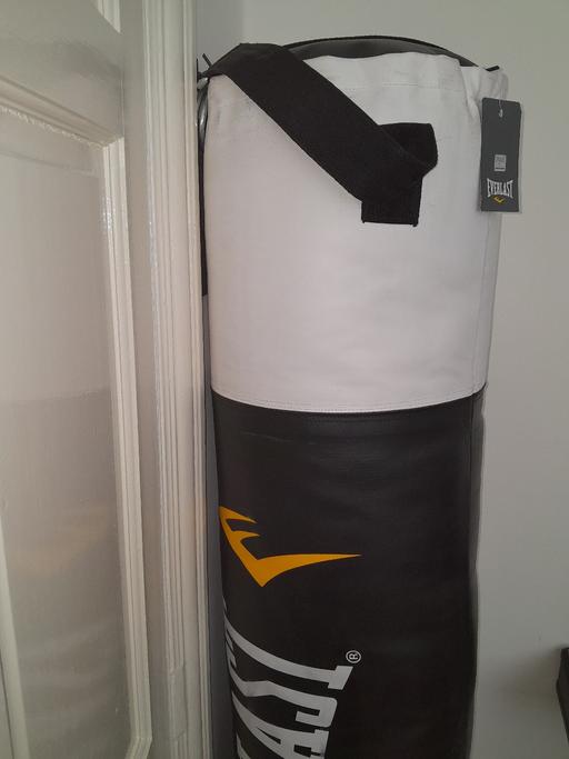 Buy & Sell Enfield North London - Photos for Everlasting Nevertear Punch Bag. 5ft.