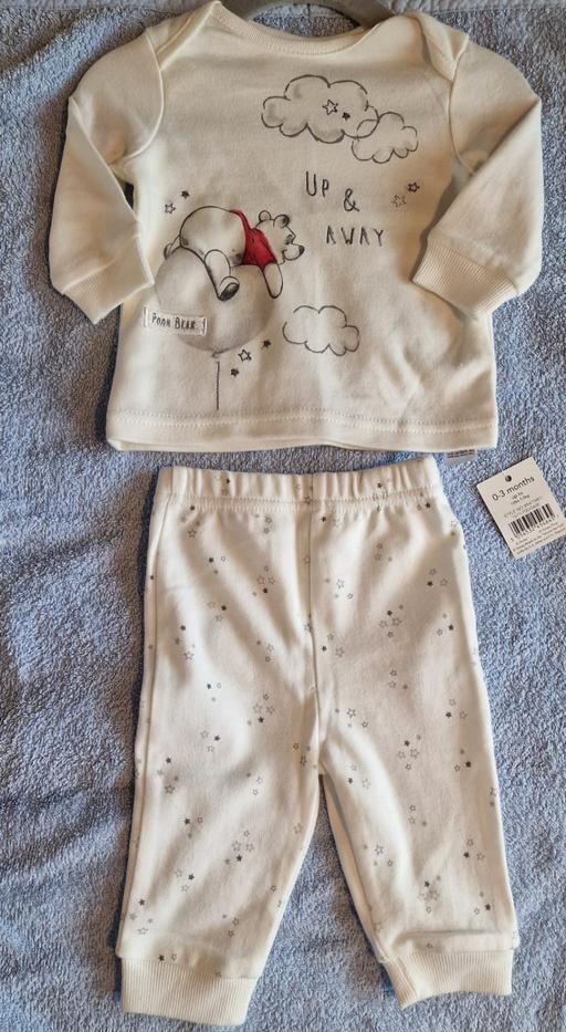Buy & Sell Mitcham Junction Sutton - Photos for Winnie the pooh baby outfit