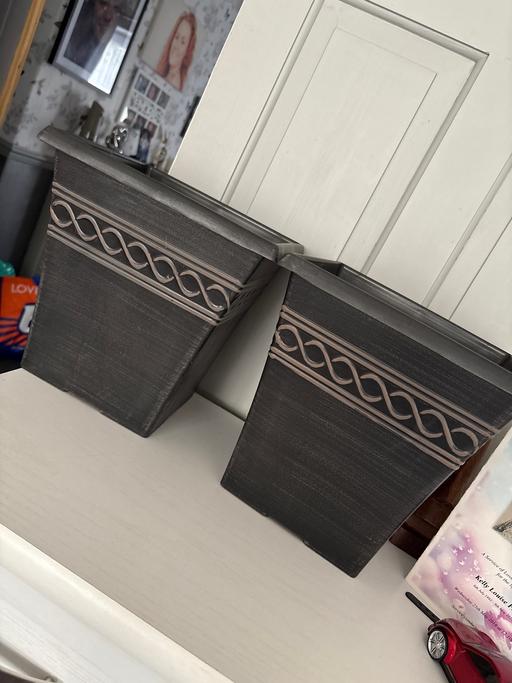 Buy & Sell Duckmanton Chesterfield - Photos for X2 plant pots