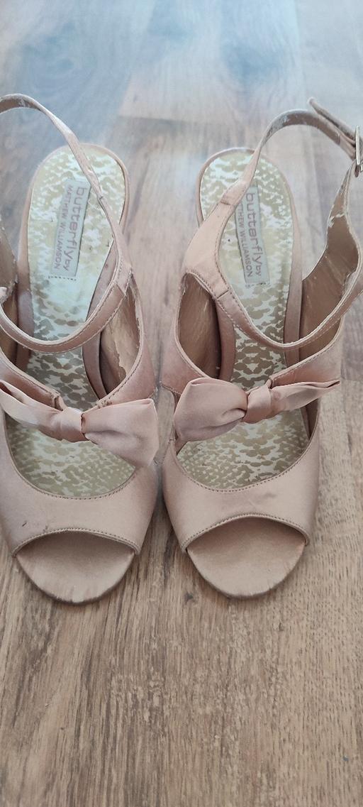 Buy & Sell Osterley South West London - Photos for Matthew williamson Butterfly gold high heels.