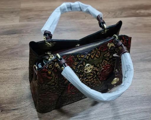 Buy & Sell - Photos for Vintage floral handbag