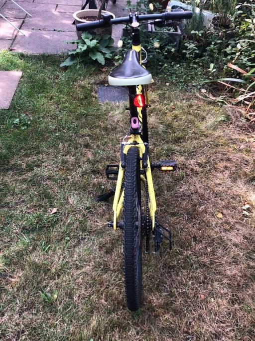 Buy & Sell Cumnor Vale of White Horse - Photos for Kids bike - GIANT - 24”