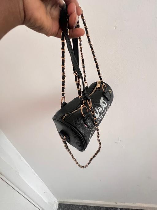 Buy & Sell - Photos for Water proof light weight bag. For fashion