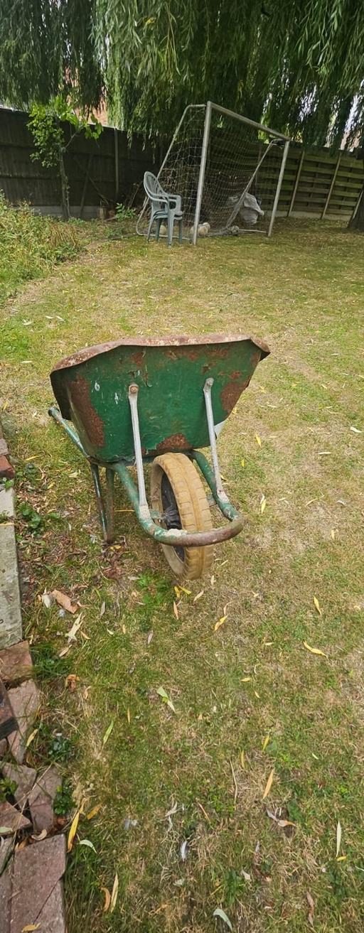 Buy & Sell Cliffe Woods Medway - Kent - Photos for Wheelbarrow