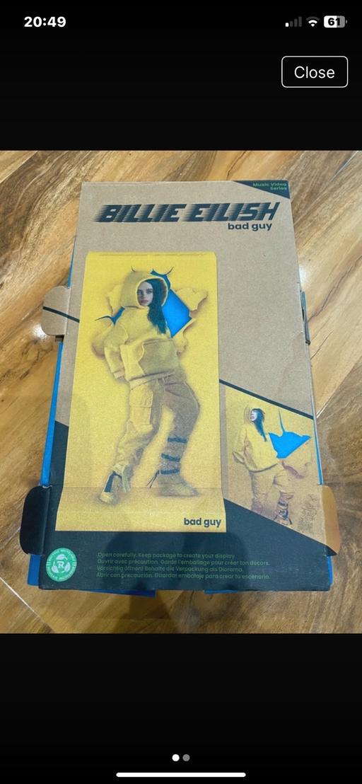 Buy & Sell Winch Wen Swansea - Wales - Photos for Billie eilish Figuirine