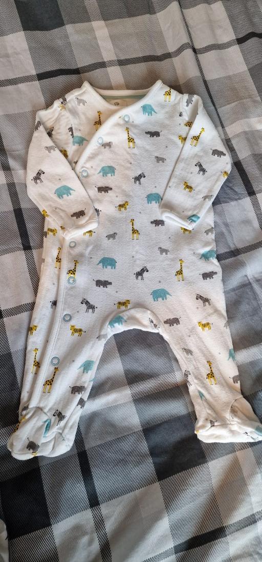 Buy & Sell Mitcham Junction Sutton - Photos for John Lewis jungle animals sleepsuit