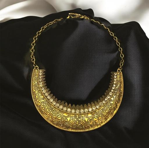 Buy & Sell The Embankment Business Park Stockport - Photos for Gold metal crystal necklace n156
