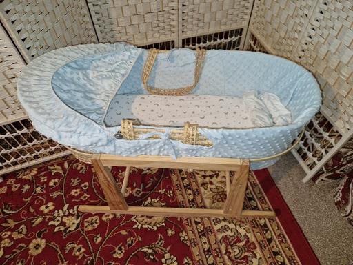 Buy & Sell Quine`s Hill Douglas - Photos for MyChild Rocking Moses Basket Stand