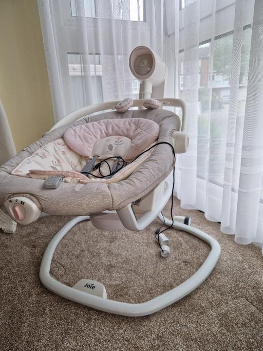 Buy & Sell Quine`s Hill Douglas - Photos for Joie Serina 2-in-1 Swing and Rocker - Flowers