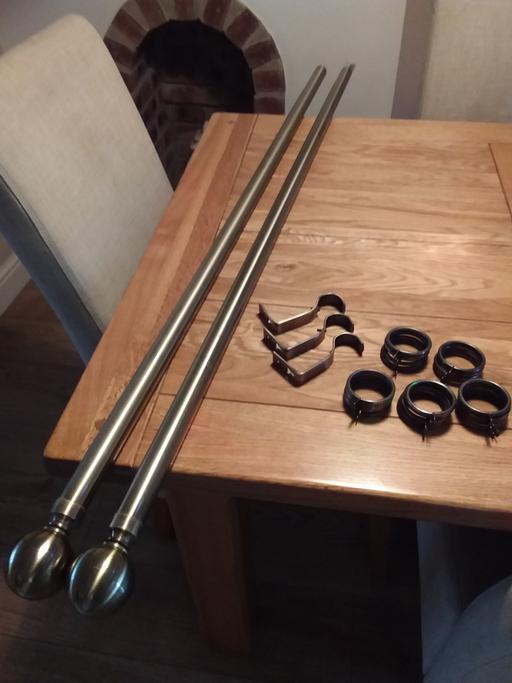 Buy & Sell Willenhall Walsall - Photos for Curtain Pole
